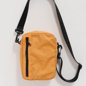 NWT Baggu Sport Crossbody - Apricot
